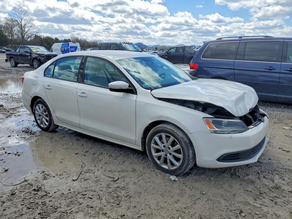2011 Volkswagen Jetta მანქანა იყიდება აუქციონზე, vin: 3VWDX7AJ7BM330955, აუქციონის ნომერი: 46176626
