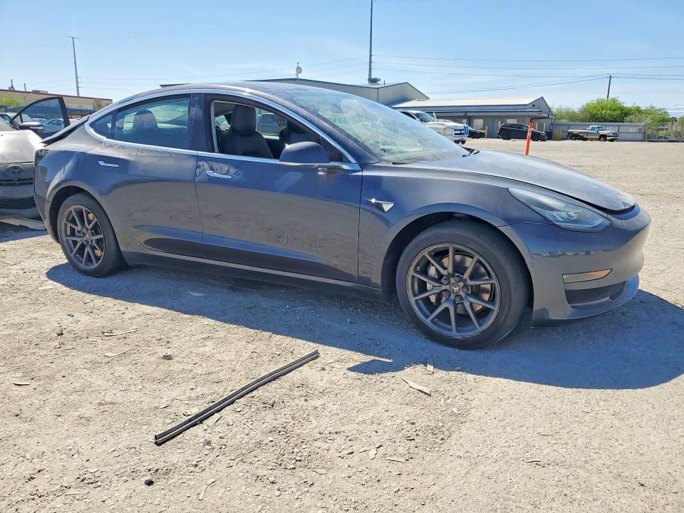 2018 Tesla Model 3 მანქანა იყიდება აუქციონზე, vin: 5YJ3E1EA4JF034581, აუქციონის ნომერი: 47942936