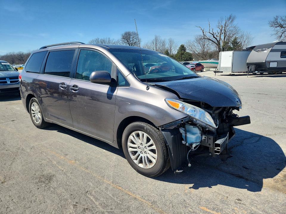 Продаж на аукціоні авто 2014 Toyota Sienna, vin: 5TDYK3DC0ES427623, номер лоту: 47790026