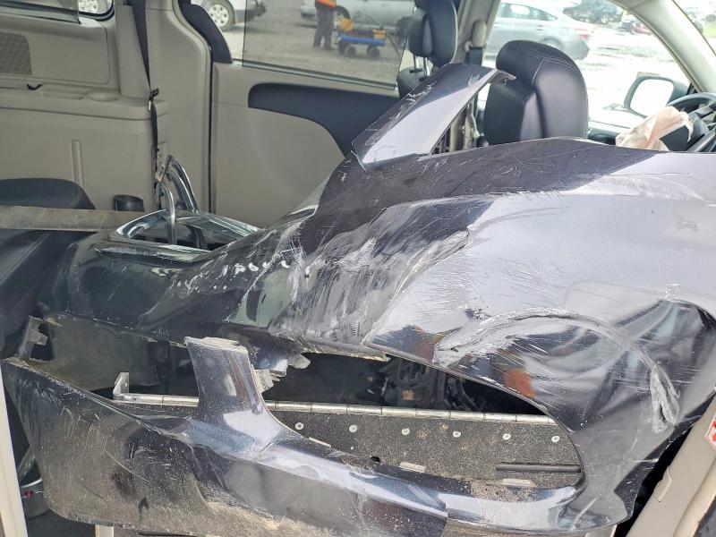 79630195 :رقم المزاد ، 2C4RC1BG4DR821905 vin ، 2013 Chrysler Town & Country مزاد بيع