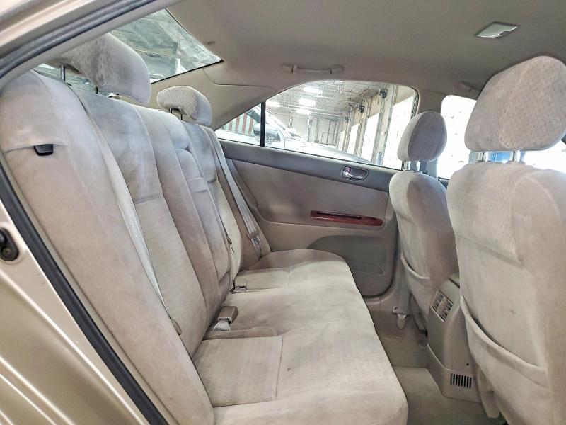 46401376 :رقم المزاد ، JTDBE32K020048420 vin ، 2002 Toyota Camry مزاد بيع