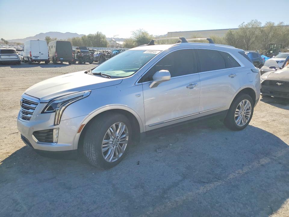41989486 :رقم المزاد ، 1GYKNERSXJZ221608 vin ، 2018 Cadillac Xt5 مزاد بيع