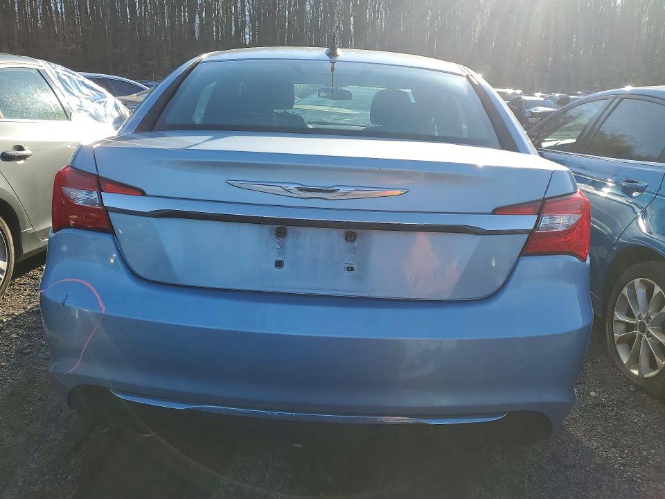 Продаж на аукціоні авто 2012 Chrysler 200, vin: 1C3CCBCG7CN164818, номер лоту: 41695816