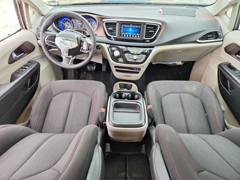 Продажа на аукционе авто 2018 Chrysler Pacifica, vin: 2C4RC1FG4JR175125, номер лота: 79130725