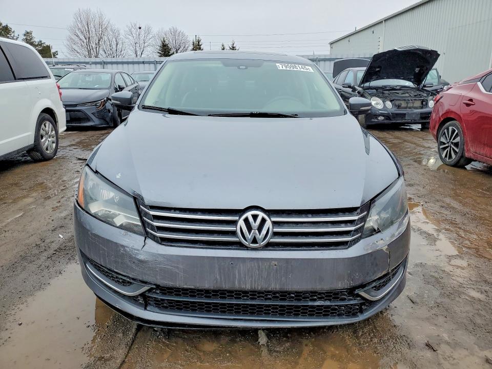 Продажа на аукционе авто 2014 Volkswagen Passat, vin: 1VWBH7A33EC041308, номер лота: 79598145