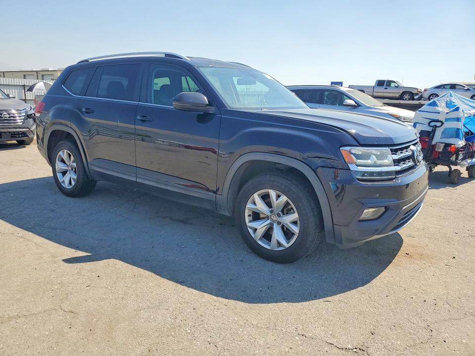 46914116 :رقم المزاد ، 1V2KR2CA1JC523427 vin ، 2018 Volkswagen Atlas مزاد بيع