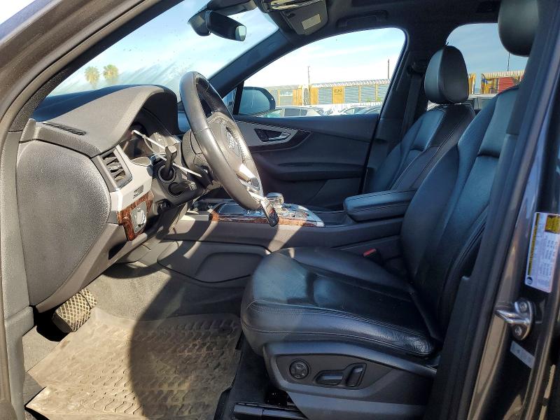 Продажа на аукционе авто 2019 Audi Q7, vin: WA1LHAF74KD035520, номер лота: 79543735
