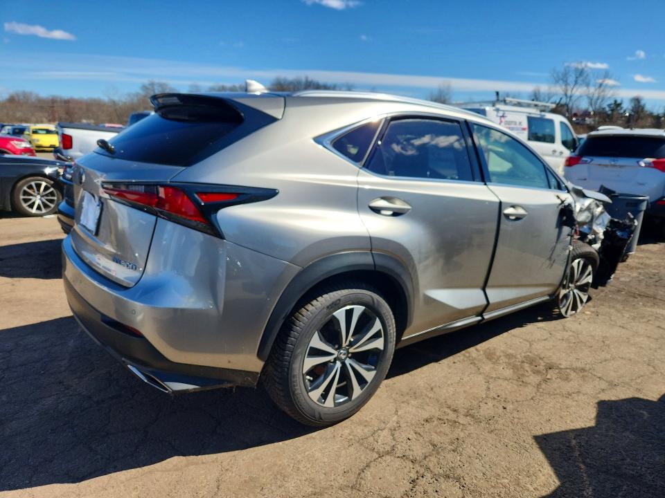 46210236 :رقم المزاد ، JTJSARDZ6L5009311 vin ، 2020 Lexus Nx 300 مزاد بيع