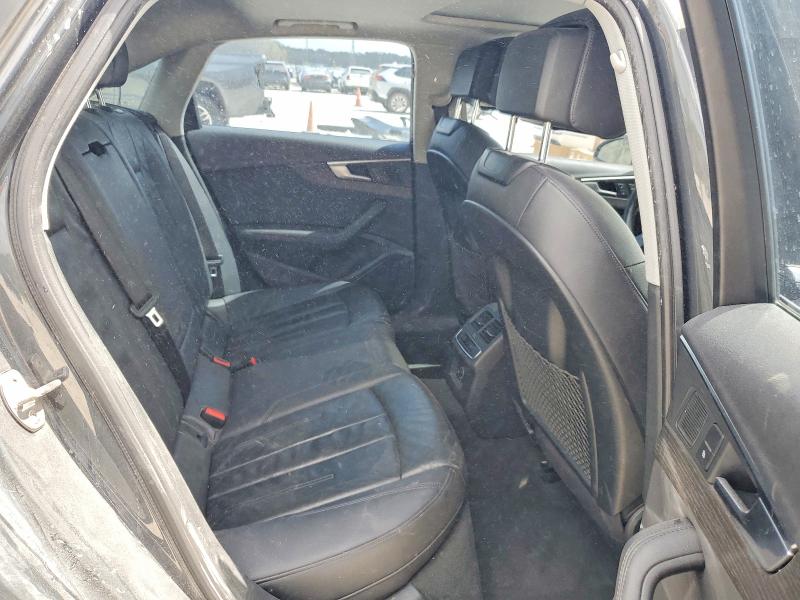 Продаж на аукціоні авто 2018 Audi A4, vin: WAUMMAF41JN010902, номер лоту: 79246225