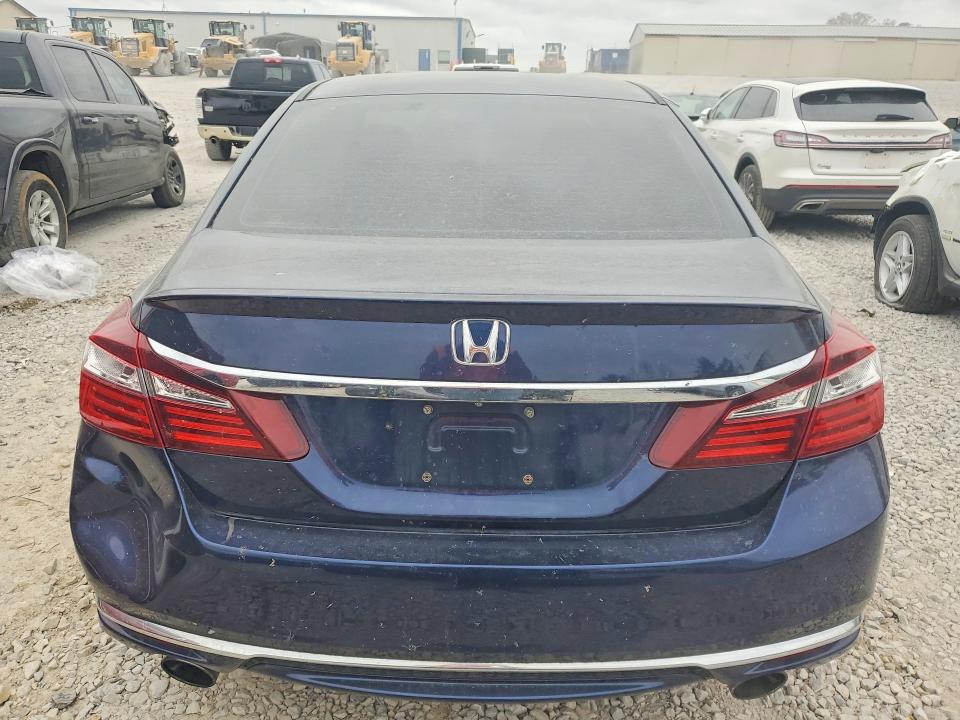 47877436 :رقم المزاد ، 1HGCR2F56HA102864 vin ، 2017 Honda Accord مزاد بيع