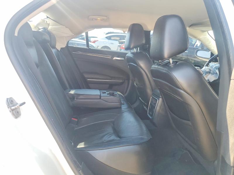 46114226 :رقم المزاد ، 2C3CCAKG4JH218397 vin ، 2018 Chrysler 300 مزاد بيع