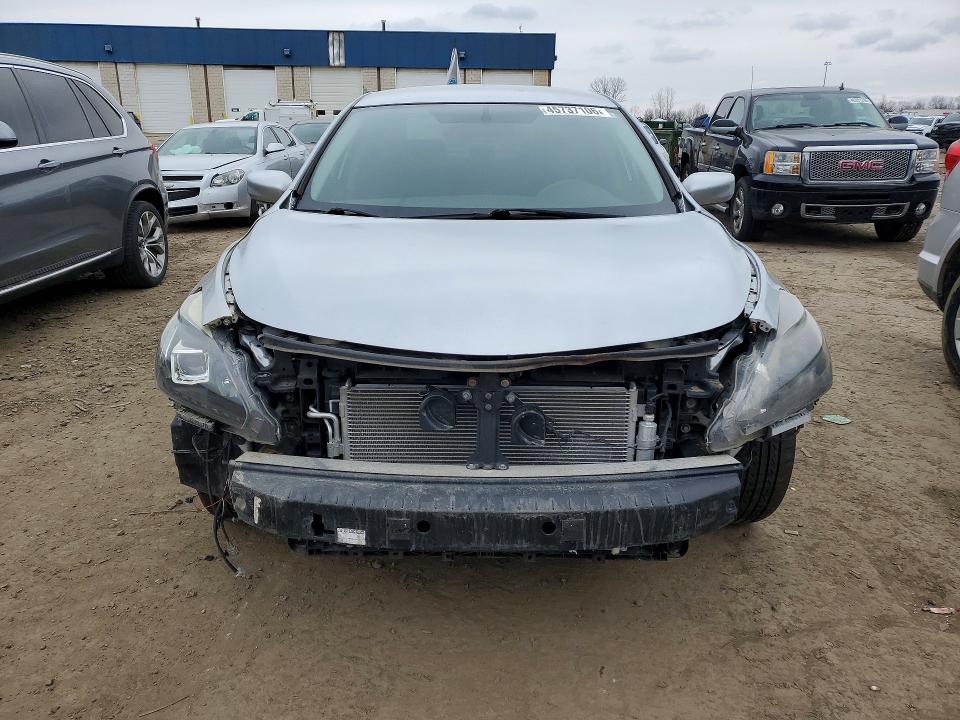 2015 Nissan Altima მანქანა იყიდება აუქციონზე, vin: 1N4AL3AP8FC233257, აუქციონის ნომერი: 45737106