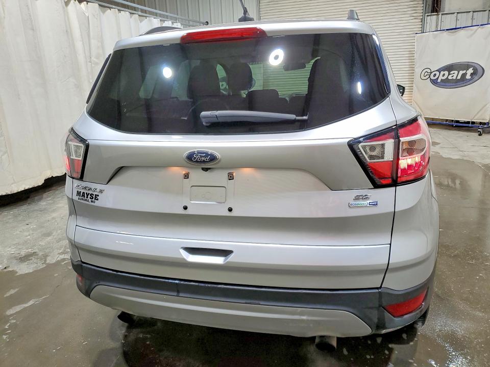 2018 Ford Escape მანქანა იყიდება აუქციონზე, vin: 1FMCU9GD5JUD35372, აუქციონის ნომერი: 41641516