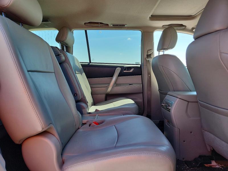 Продаж на аукціоні авто 2012 Toyota Highlander, vin: 5TDZK3EHXCS059320, номер лоту: 47558116
