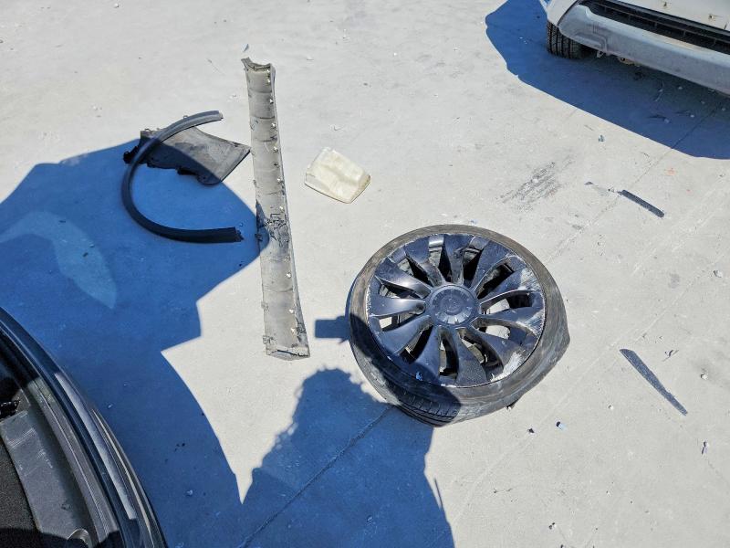 48117346 :رقم المزاد ، 5YJYGDEE9MF146799 vin ، 2021 Tesla Model Y مزاد بيع