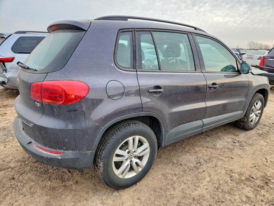 2016 Volkswagen Tiguan მანქანა იყიდება აუქციონზე, vin: WVGAV7AX1GW607280, აუქციონის ნომერი: 47109486