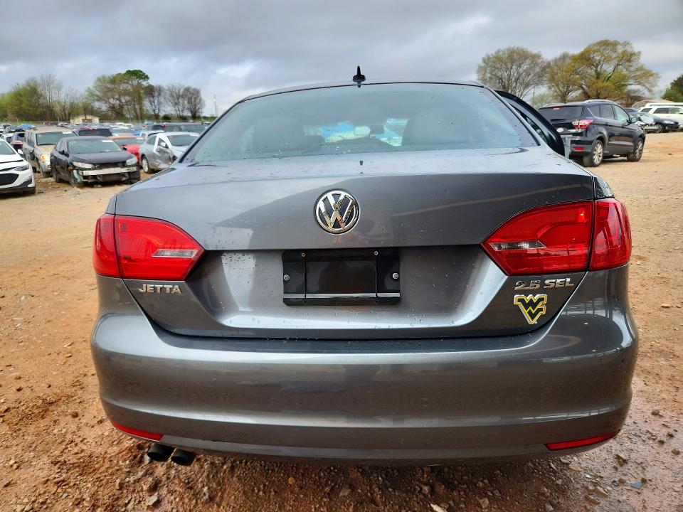 Продажа на аукционе авто 2013 Volkswagen Jetta, vin: 3VWLX7AJ4DM361997, номер лота: 41742506