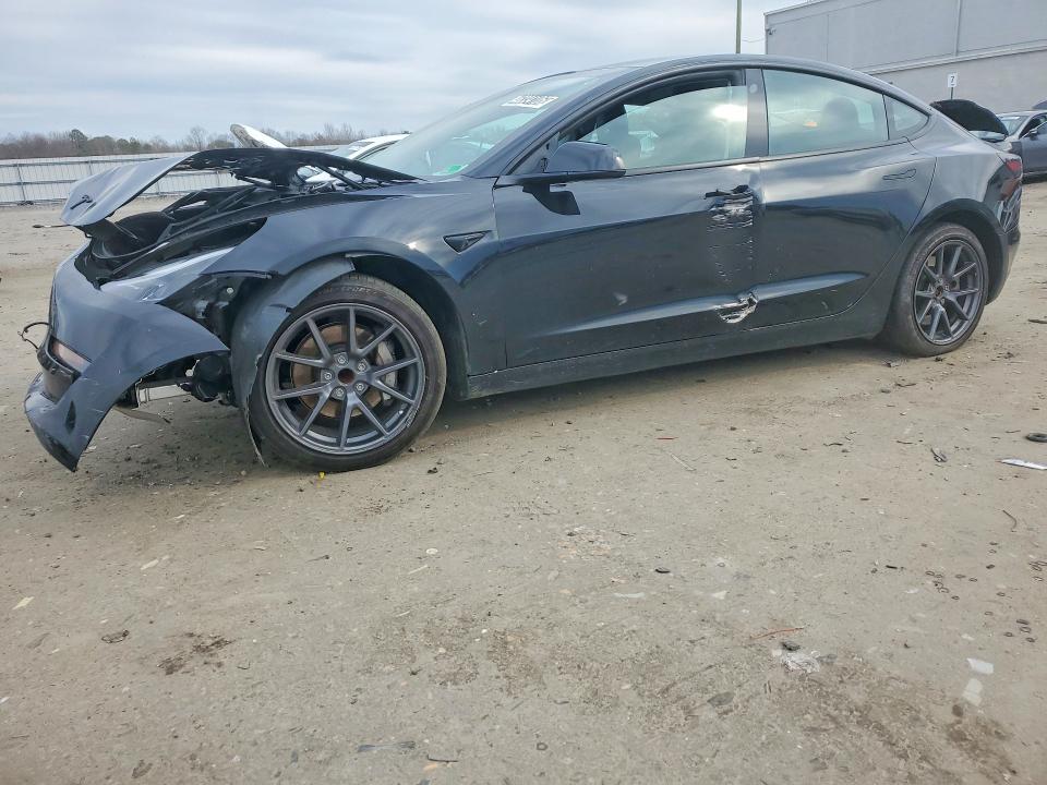 2022 Tesla Model 3 მანქანა იყიდება აუქციონზე, vin: 5YJ3E1EA1NF102776, აუქციონის ნომერი: 46334106