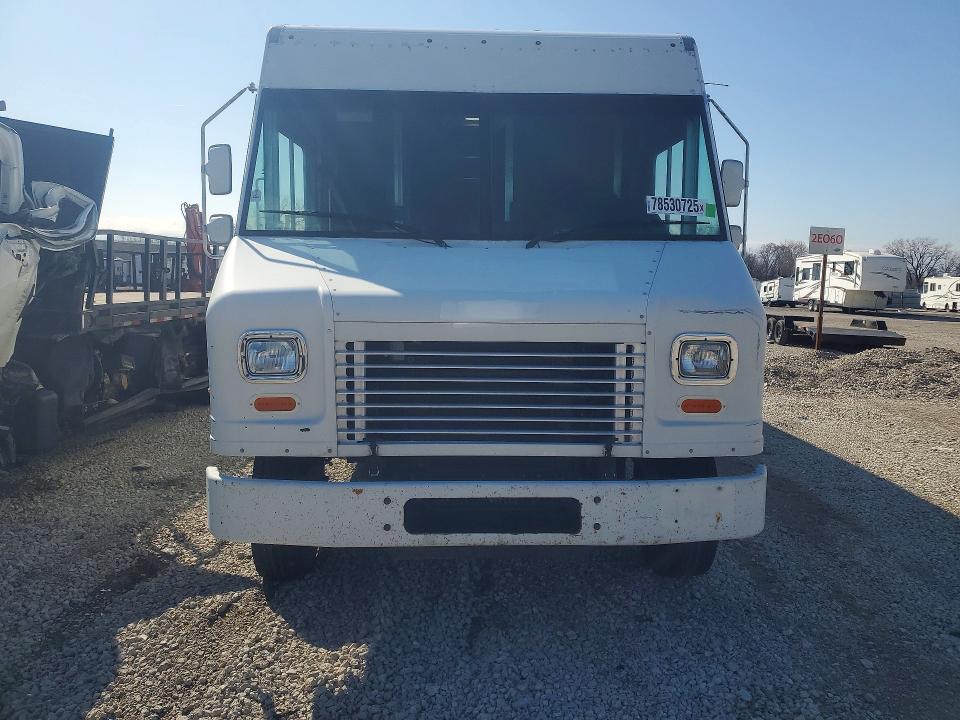 Продажа на аукционе авто 2016 Freigliner Chassis, vin: 4UZAC3DV4GCHX0552, номер лота: 49518436