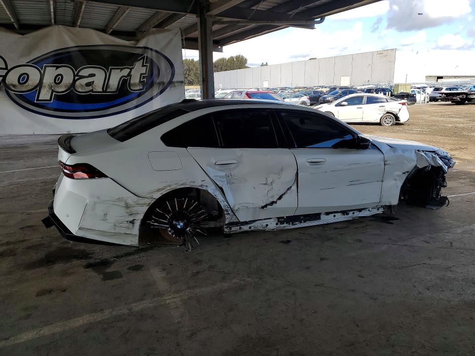 79379345 :رقم المزاد ، WBS83FK01SCT27933 vin ، 2025 Bmw M5 مزاد بيع