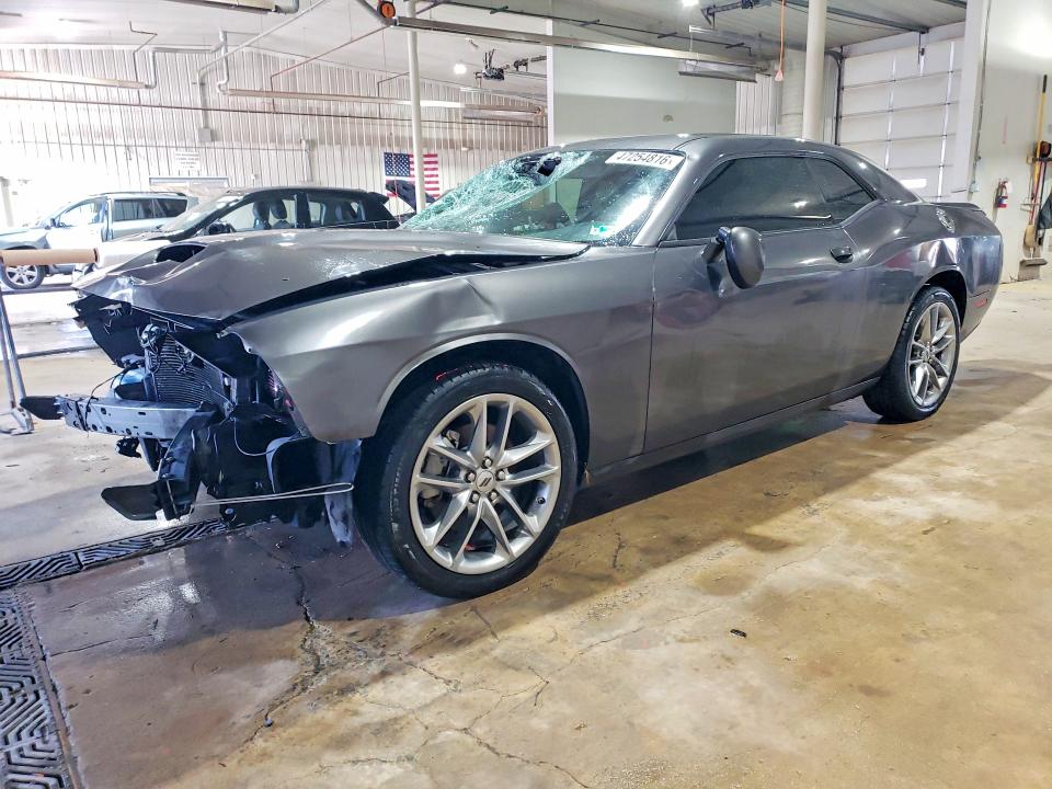 47254816 :رقم المزاد ، 2C3CDZKG8NH223779 vin ، 2022 Dodge Challenger مزاد بيع