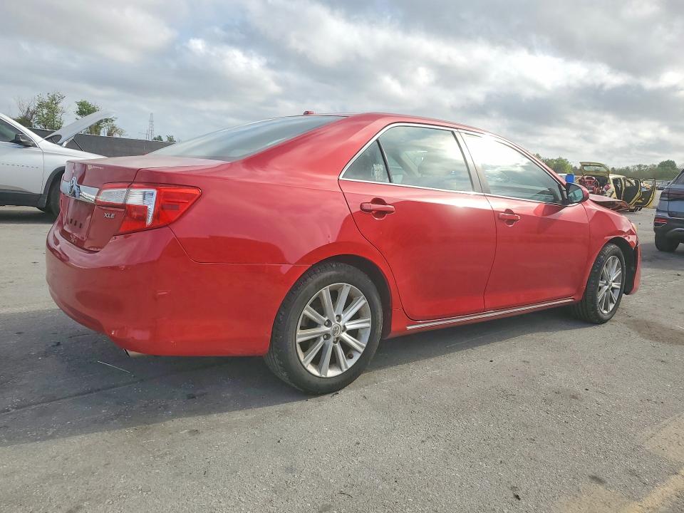 2012 Toyota Camry მანქანა იყიდება აუქციონზე, vin: 4T4BF1FK2CR162782, აუქციონის ნომერი: 47212226