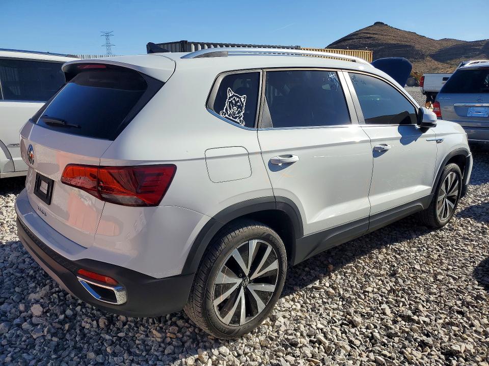 45516496 :رقم المزاد ، 3VVEX7B28PM303044 vin ، 2023 Volkswagen Taos مزاد بيع