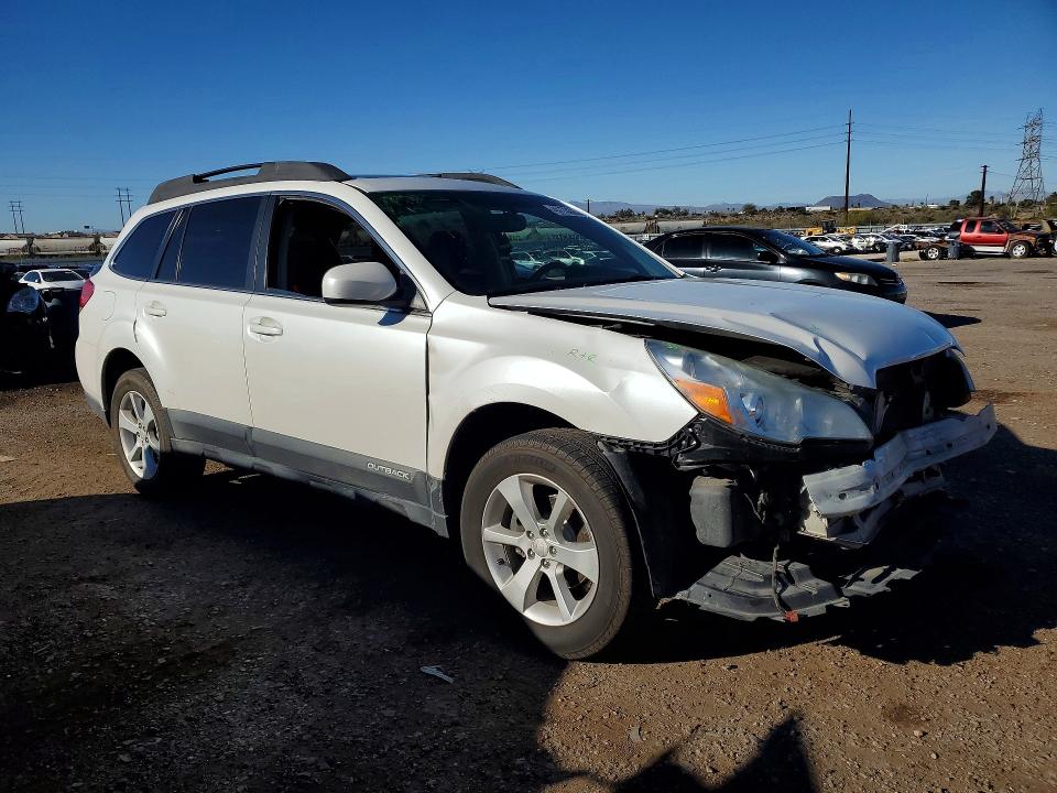 2013 Subaru Outback მანქანა იყიდება აუქციონზე, vin: 4S4BRBGC0D3304746, აუქციონის ნომერი: 45773226