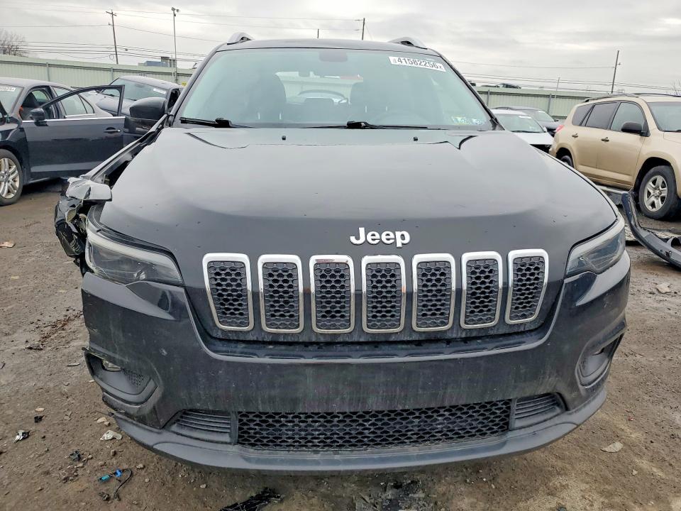 41582256 :رقم المزاد ، 1C4PJMLB9LD596920 vin ، 2020 Jeep Cherokee مزاد بيع