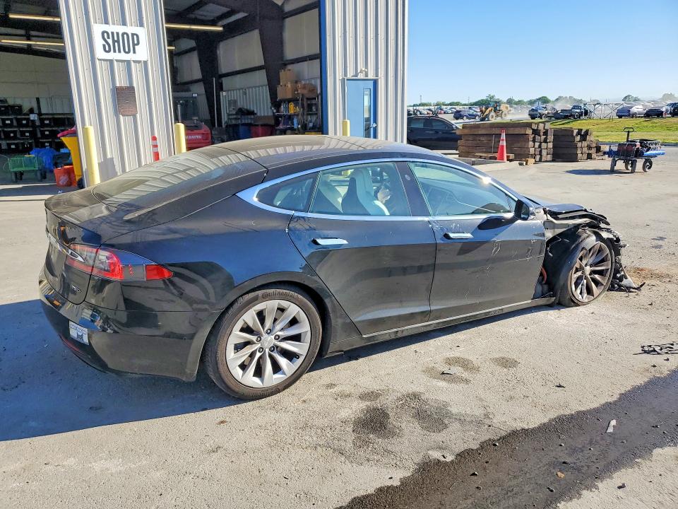 Продажа на аукционе авто 2017 Tesla Model S, vin: 5YJSA1E25HF232161, номер лота: 46746516