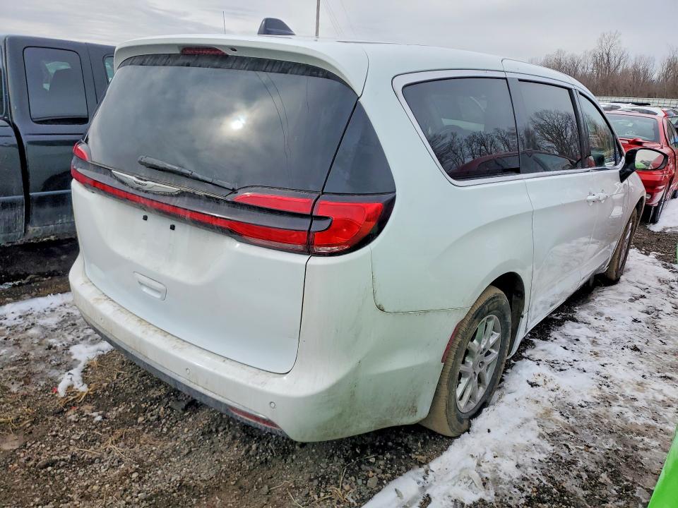 79210995 :رقم المزاد ، 2C4RC1BG8RR112563 vin ، 2024 Chrysler Pacifica مزاد بيع
