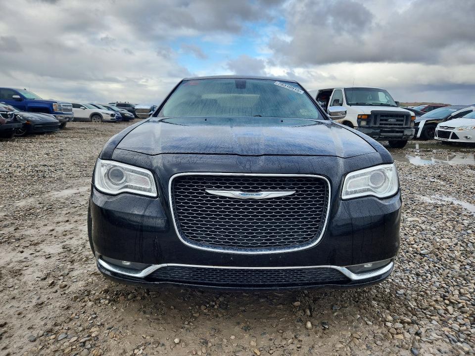 Продажа на аукционе авто 2016 Chrysler 300c, vin: 2C3CCAKGXGH235682, номер лота: 78310915