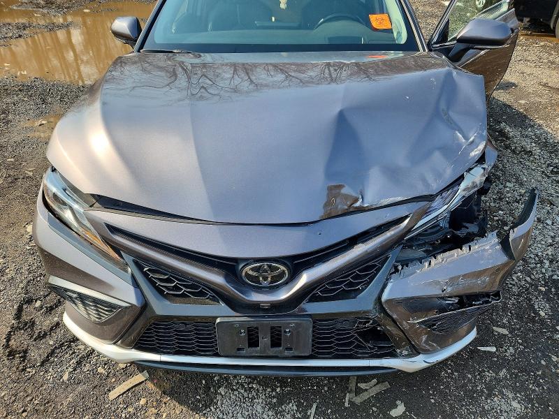 46153846 :رقم المزاد ، 4T1KZ1AK1PU087023 vin ، 2023 Toyota Camry مزاد بيع