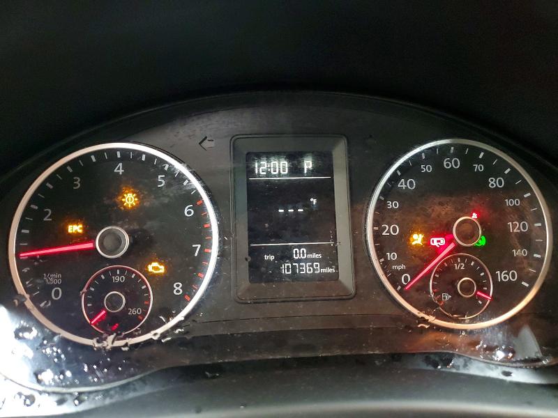 2011 Volkswagen Tiguan მანქანა იყიდება აუქციონზე, vin: WVGBV7AX4BW517361, აუქციონის ნომერი: 45540306