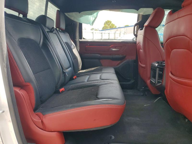 42014086 :رقم المزاد ، 1C6RRELT5LN303516 vin ، 2020 Ram 1500 مزاد بيع