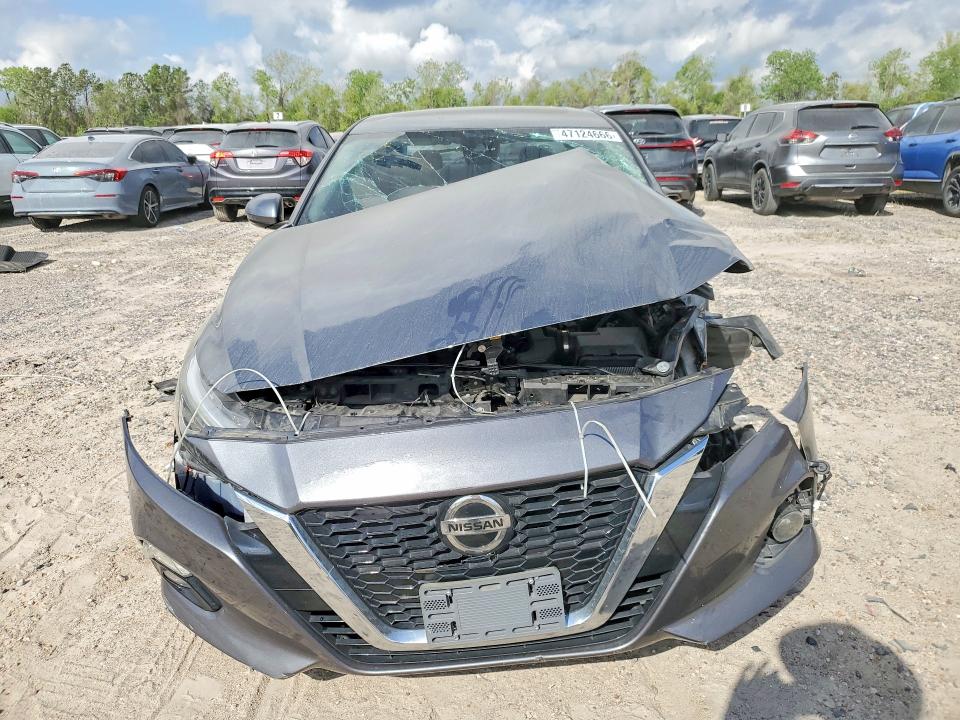 2020 Nissan Altima მანქანა იყიდება აუქციონზე, vin: 1N4BL4DW1LC183567, აუქციონის ნომერი: 47124666