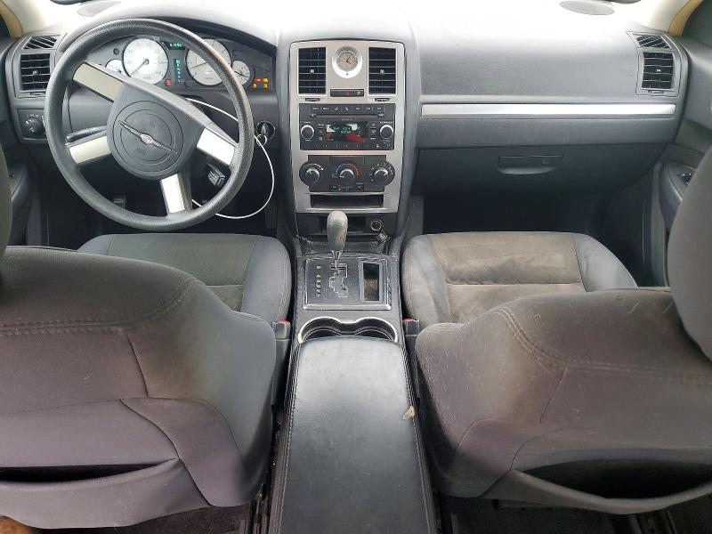 47731816 :رقم المزاد ، 2C3CA1CV0AH255823 vin ، 2010 Chrysler 300 مزاد بيع