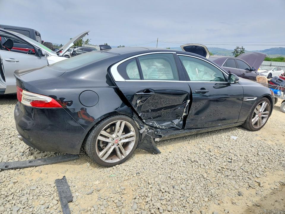47872216 :رقم المزاد ، SAJAE4BV7HA962955 vin ، 2017 Jaguar Xe مزاد بيع