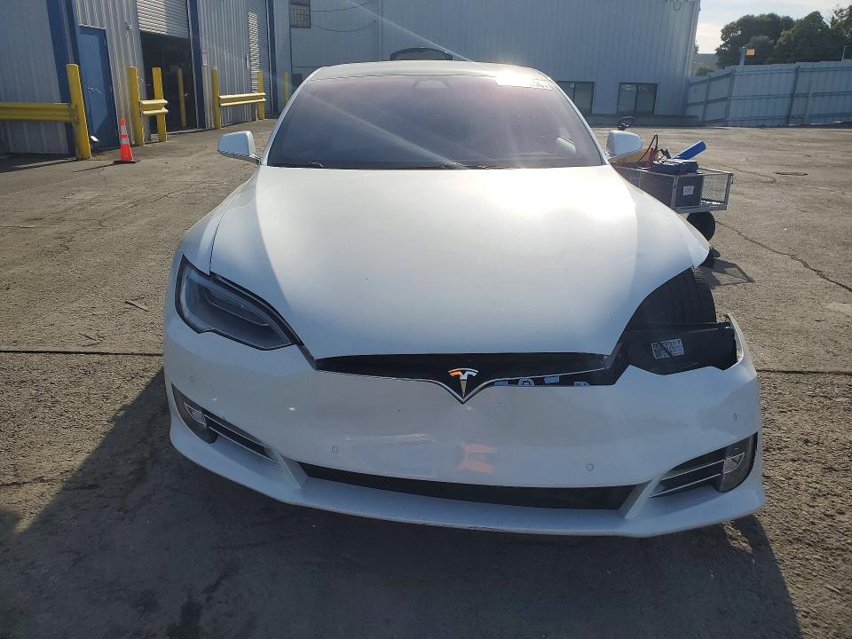 41607256 :رقم المزاد ، 5YJSA1E2XKF312546 vin ، 2019 Tesla Model S مزاد بيع