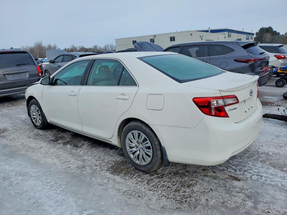 2014 Toyota Camry Le 4dr მანქანა იყიდება აუქციონზე, vin: 4T1BF1FK4EU731452, აუქციონის ნომერი: 75317675