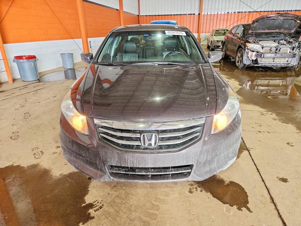 45547076 :رقم المزاد ، 1HGCP2F85BA803810 vin ، 2011 Honda Accord مزاد بيع