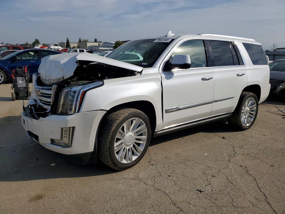 79842585 :رقم المزاد ، 1GYS4DKJ3GR338390 vin ، 2016 Cadillac Escalade مزاد بيع