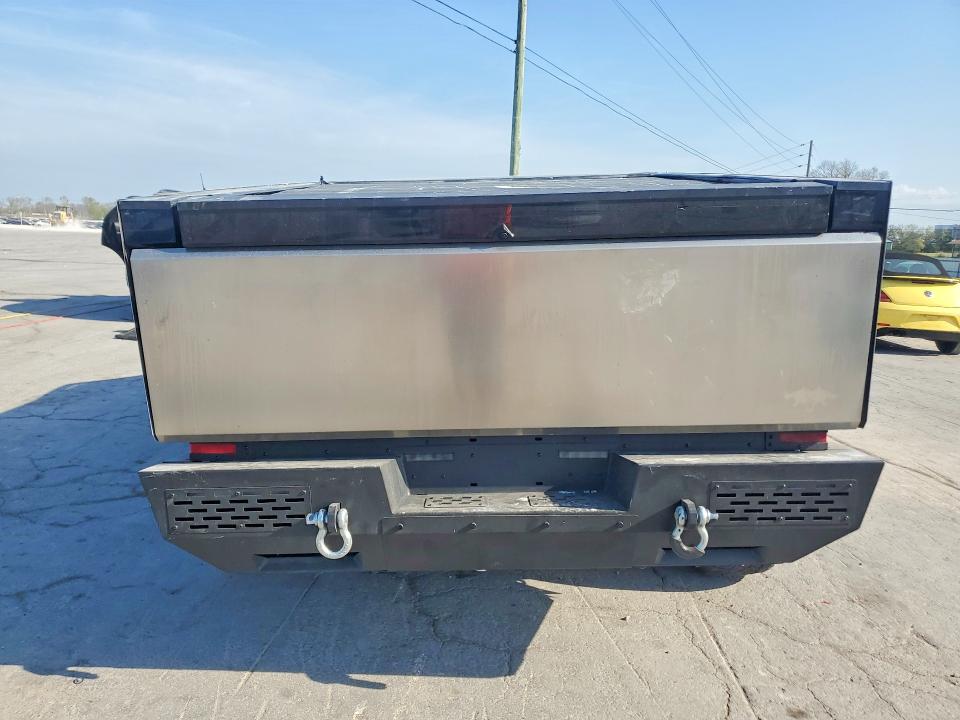 48297196 :رقم المزاد ، 7G2CEHEE4RA017782 vin ، 2024 Tesla Cybertruck مزاد بيع