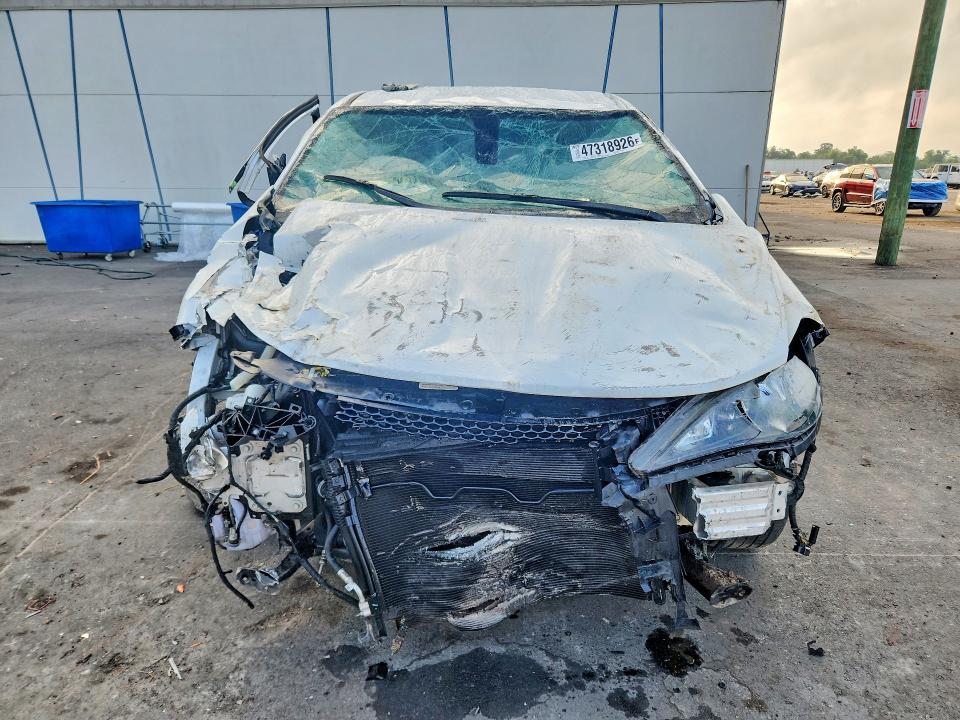 47318926 :رقم المزاد ، 2C4RC1CG4NR203791 vin ، 2022 Chrysler Voyager مزاد بيع