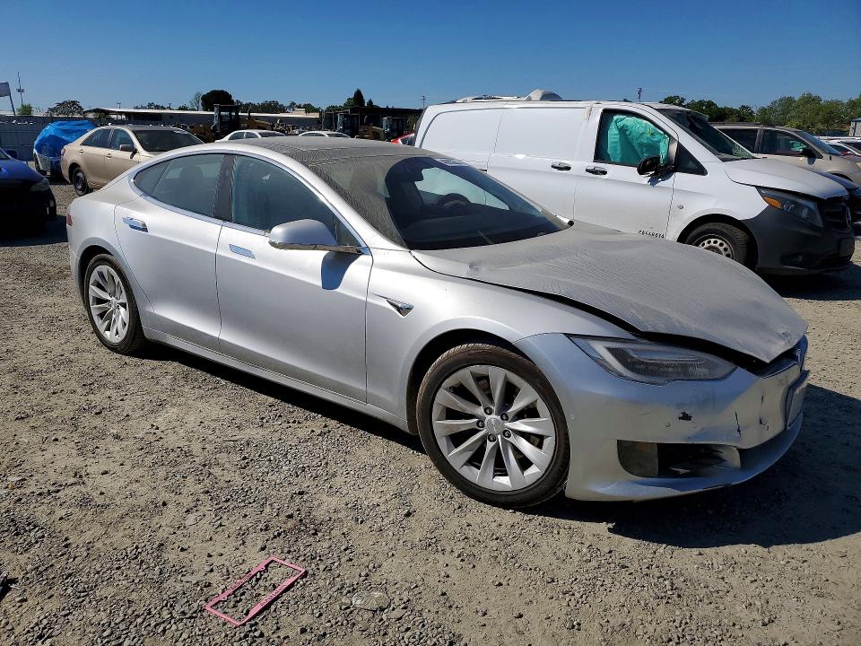 2017 Tesla Model S მანქანა იყიდება აუქციონზე, vin: 5YJSA1E13HF210926, აუქციონის ნომერი: 46993666