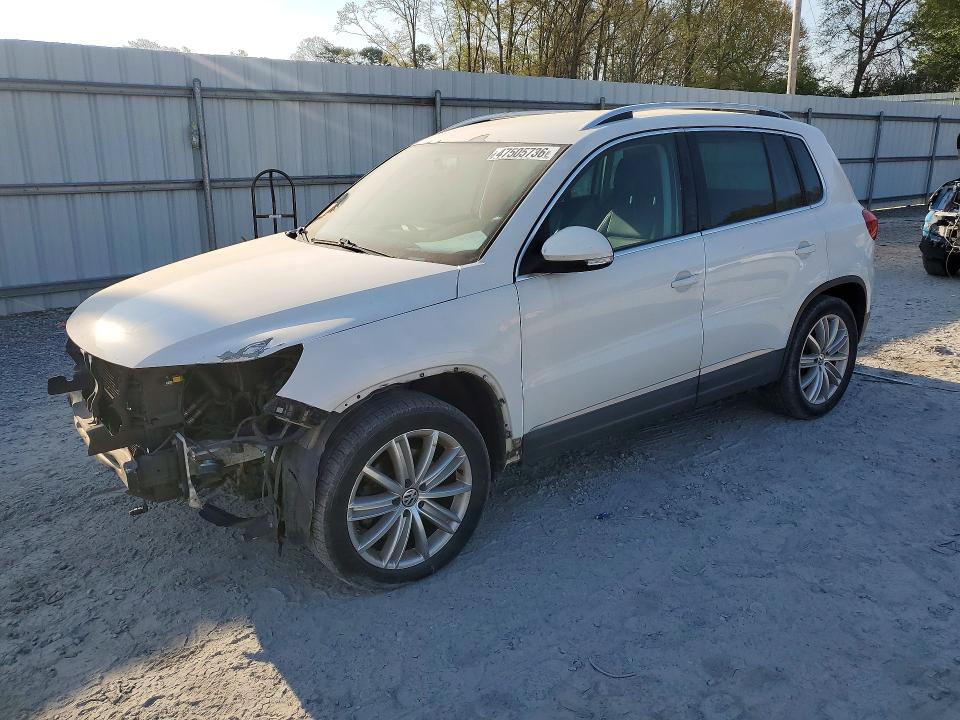 2014 Volkswagen Tiguan მანქანა იყიდება აუქციონზე, vin: WVGAV3AX6EW542996, აუქციონის ნომერი: 47505736