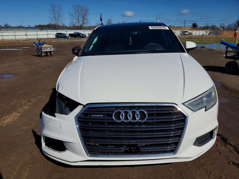2017 Audi A3 მანქანა იყიდება აუქციონზე, vin: WAUB8GFF4H1018817, აუქციონის ნომერი: 45936636