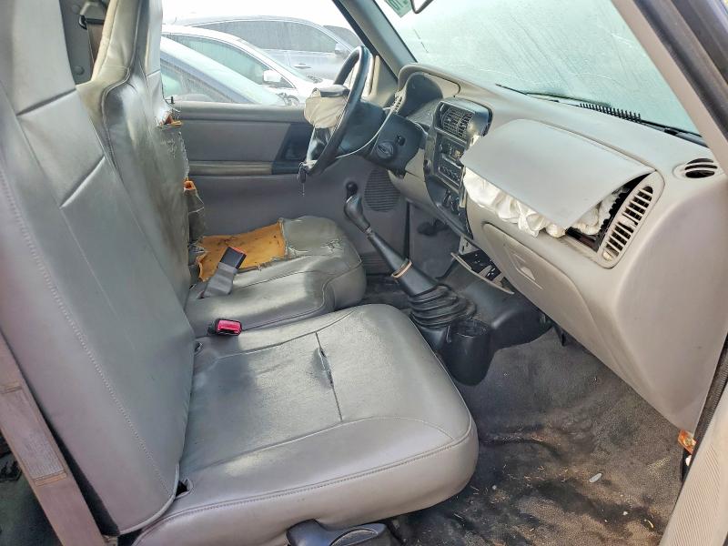 47997216 :رقم المزاد ، 4F4YR12C2XTM21840 vin ، 1999 Mazda B2500 مزاد بيع