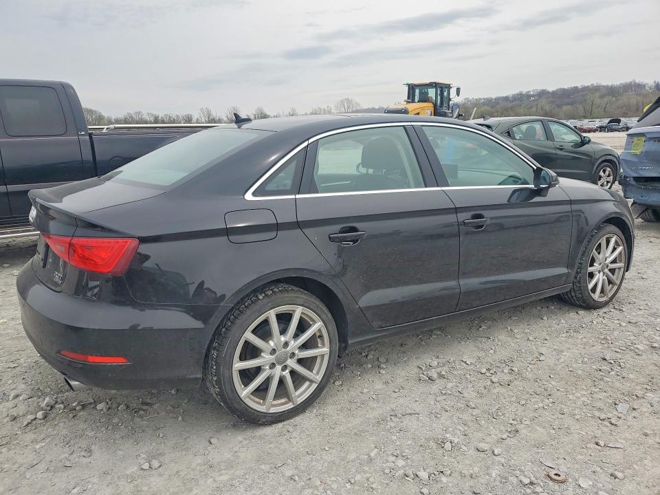 Продажа на аукционе авто 2015 Audi A3, vin: WAUEFGFF3F1129245, номер лота: 47825426