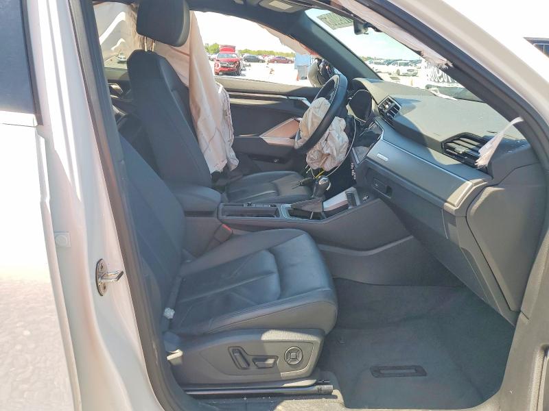 Продажа на аукционе авто 2025 Audi Q3, vin: WA1DECF31S1003213, номер лота: 47709006